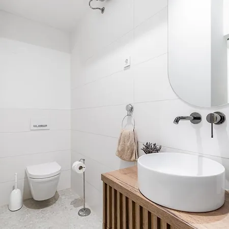 Mona Apartamento